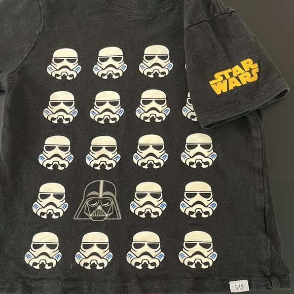 Glow in the Dark Gap Star Wars T-shirt. - Picture 3 of 4